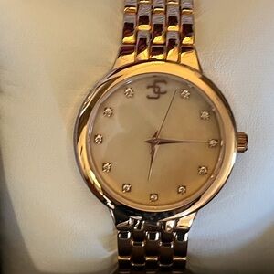Elegant Gold Women's Watch